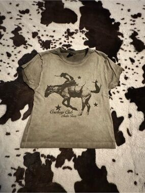 Urban Outfitters Olive Graphic Cowboy Print Short Sleeve Tee